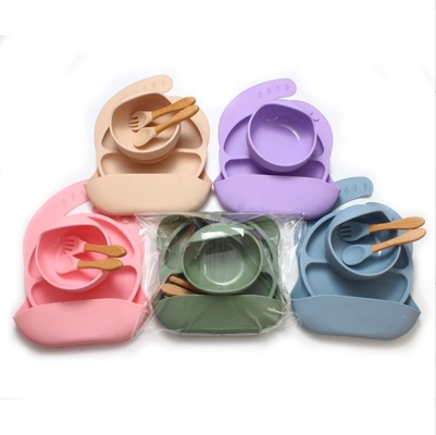 none 디자인 스타일 아기용 실리콘 식탁용품 5pcs BPA 무료 먹이 세트 스푼 그릇